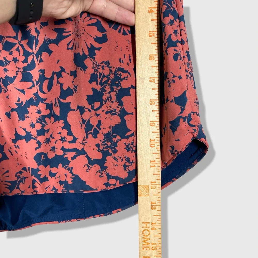 Lululemon Choose a Side Short Women 10 Blue Floral Athletic Running Activewear‎